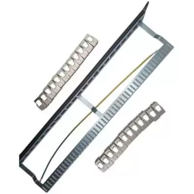 Panneau de brassage 24 ports + 24 noyaux keystone RJ45 Cat.6a - LINEAIRE - KIT5024AS - Courts - Blindés Panneau de brassage 24 ports + 24 noyaux keystone RJ45 Cat.6a - LINEAIRE - KIT5024AS - Courts - Blindés