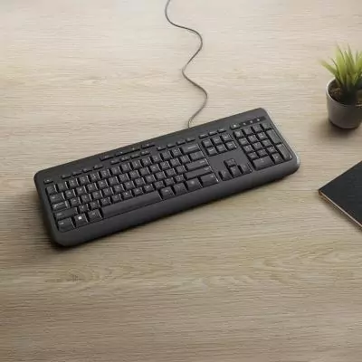 Incase Designed by Microsoft Wired Keyboard 600 clavier Universel USB QWERTY Espagnole Noir Incase Designed by Microsoft Wired Keyboard 600 clavier Universel USB QWERTY Espagnole Noir