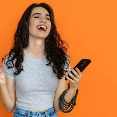 Cordon Muvit pour Téléphone Mobile Noir - Changez Votre Style!