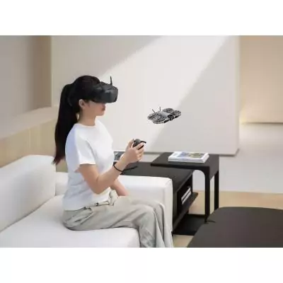 Drone - DJI - Neo 2 Motion Fly More Combo - Caméra 1/1.3'' 48 MP - Vidéo 4K HDR - Télécommande Motion Controller - Kit 3 bat Drone - DJI - Neo 2 Motion Fly More Combo - Caméra 1/1.3'' 48 MP - Vidéo 4K HDR - Télécommande Motion Controller - Kit 3 bat