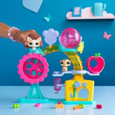 BANDAI - Littlest Pet Shop - Coffret Fun Factory - Ensemble de jeu BANDAI - Littlest Pet Shop - Coffret Fun Factory - Ensemble de jeu