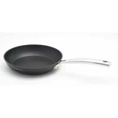 Poêle à frire 24 cm BLACK EDITION - Cuisinez avec style!