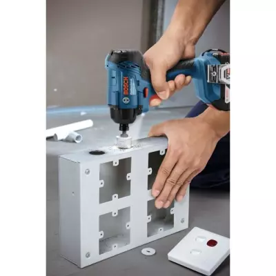 Visseuse à chocs Bosch Professional GDR 18V-160 - Performances et mobilité
