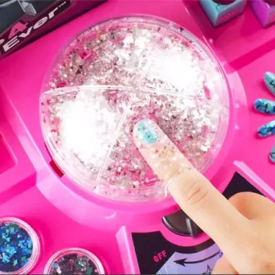 Canal Toys OFG 163 Style For Ever - Kit manucure avec paillettes et tattoos