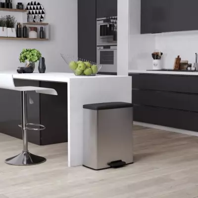 Poubelle Rectangle Moderne - CURVER 65L - Gris Métallisé