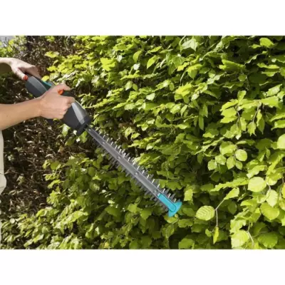Taille-haies sur batterie GARDENA - EasyCut Li-14/40 - 14,4V - Léger et ergonomique