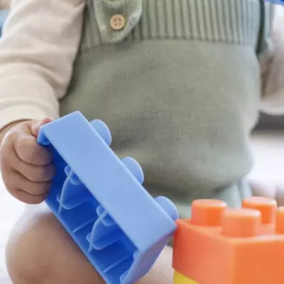 Coffret Jouet Mes Premières Briques Souples INFANTINO - 25 pièces