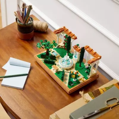 LEGO Icons 10359 Le jardin andalou - Voyage et jardinage