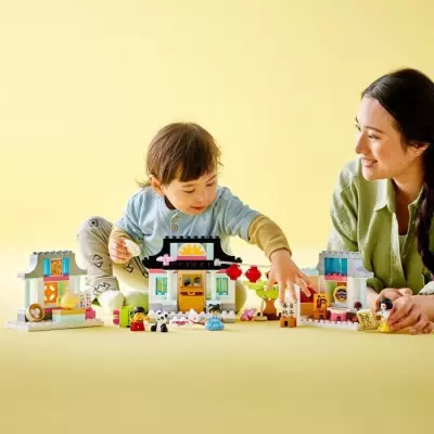 Découvrir la Culture Chinoise avec LEGO DUPLO 10411 - Jeu Éducatif pour Enfants de 2 Ans