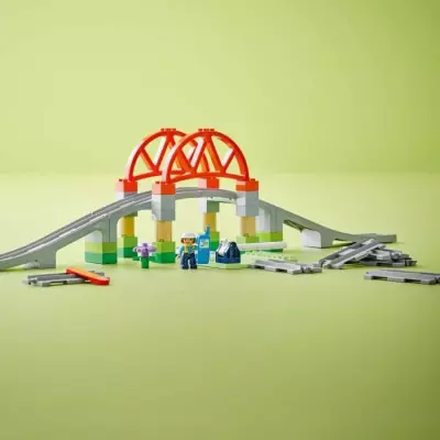 Extension LEGO DUPLO Ma ville : Les rails et le pont du train
