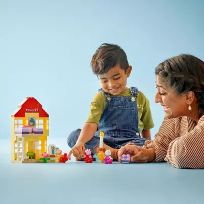 LEGO DUPLO 10433 La fête d'anniversaire chez Peppa Pig - Jeu de Construction