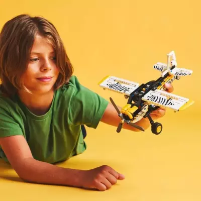 LEGO Technic 42198 : L'avion de brousse pour garçon dès 8 ans
