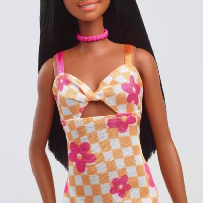 Poupée Barbie Fashionistas Printemps - Style Moderne - HYT91 Poupée Barbie Fashionistas Printemps - Style Moderne - HYT91