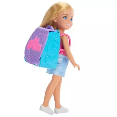 Poupée Chelsea et accessoires avec sac à dos - 3 ans + Poupée Chelsea et accessoires avec sac à dos - 3 ans +