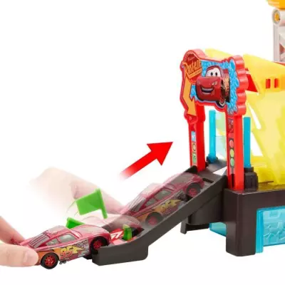 Station De Lavage Cars Color Changers - Coffret Magique | 4 ans+ Station De Lavage Cars Color Changers - Coffret Magique | 4 ans+