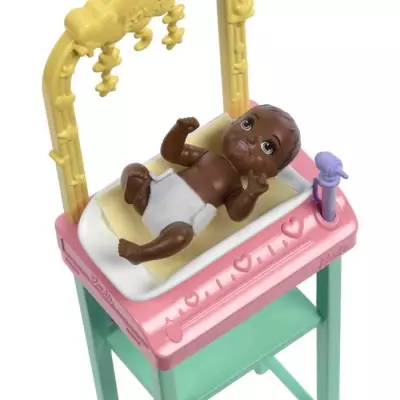 Barbie Pédiatre - Coffret avec Poupée Blonde et Bébé - 3 ans+ Barbie Pédiatre - Coffret avec Poupée Blonde et Bébé - 3 ans+