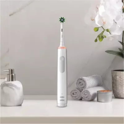 Brosse à dents électrique ORAL-B Pro 3 - 3 brossettes incluses