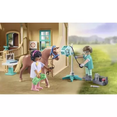 Découvrez le Centre de Thérapie des Chevaux avec ce Set PLAYMOBIL 71352!