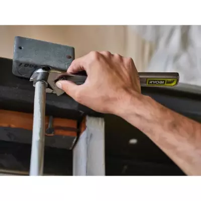 Clé à molette ajustable RYOBI - ouverture 200 mm
