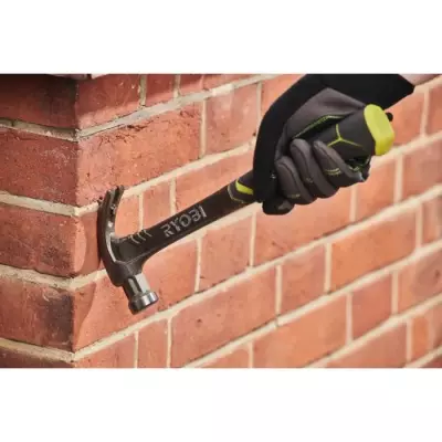 Marteau arrache-clous Ryobi en fibre de verre 450g - Outil compact et efficace