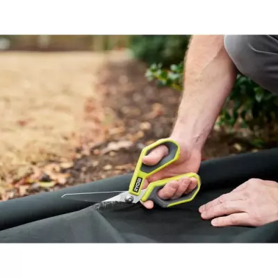 Ciseaux droits RYOBI en aluminium - Pratique et précis