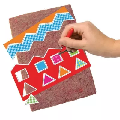 Jeu d'apprentissage SES CREATIVE pour découper, mosaiques et perforer - 3 ans