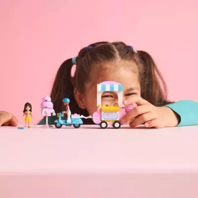LEGO Friends 42643 Stand de barbes à papa et scooter - Jeu pour filles 6 ans