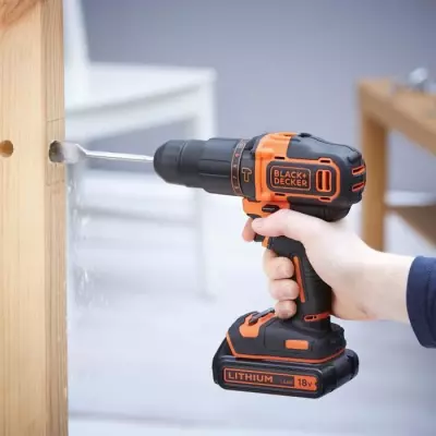 Perceuse à percussion sans fil BLACK & DECKER BDCHD18S32-QW - Compacte et puissante