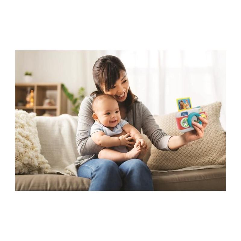 Capturez les premiers sourires avec l'appareil photo de Bébé parlant CLEMENTONI
