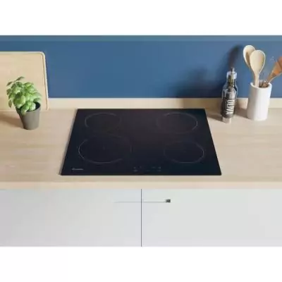 Plaque induction CANDY 4 feux - Performante et compacte
