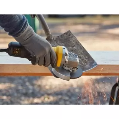 Meuleuse STANLEY FATMAX 850W - Compacte et Puissante Meuleuse STANLEY FATMAX 850W - Compacte et Puissante