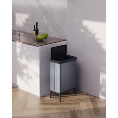 Poubelle sur pieds VERTO CURVER - Ouverture touch - 54 L - Bleu perle