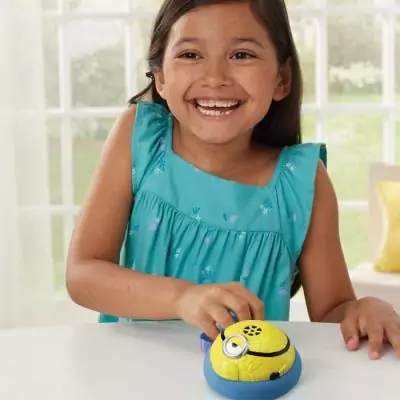 Jeu de Table Minions Hover Strike Battle - Renvoie le Palet et Évite les Minions !