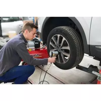 Clé à choc pneumatique 1/2 MECAFER avec 10 douilles - Outils pneumatiques