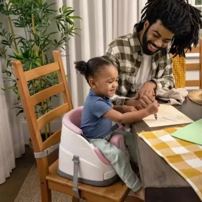 Chaise bébé Ingenuity 2 en 1 Pivoine - Pratique et compact Chaise bébé Ingenuity 2 en 1 Pivoine - Pratique et compact