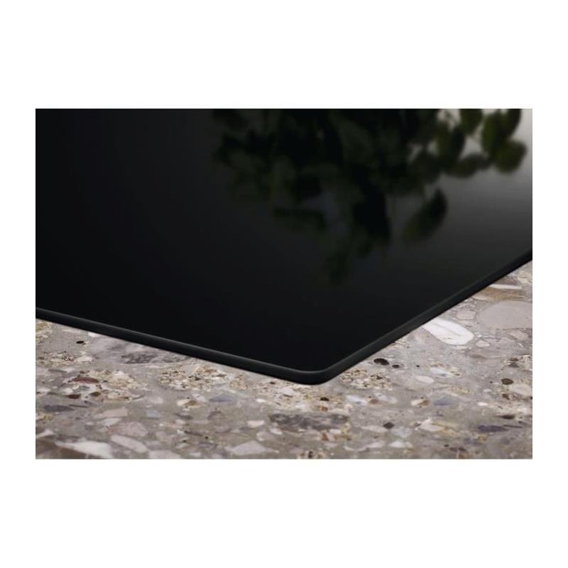 Plaque de cuisson à induction ELECTROLUX - 4 foyers modulables - 58 x 51 cm