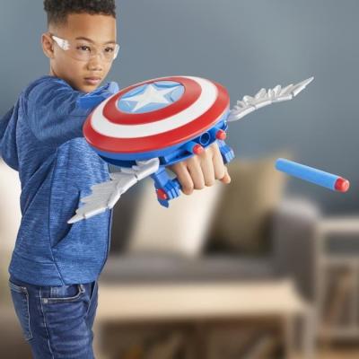 NERF Blaster Skyshot Captain America - Pour un déguisement audacieux!