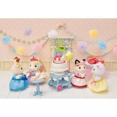 Figurine miniature SYLVANIAN FAMILIES - La fille Chat bicolore et son goûter d'anniversaire