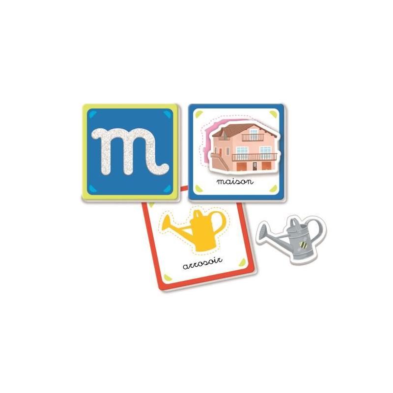 Découvrez le Coffret de Jeux Montessori Clementoni