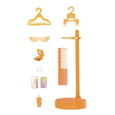 Rainbow High S23 Poupée mannequin - Michelle St. Charles (Orange)
