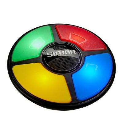 Jeu de société Simon : un divertissement captivant pour les enfants de 8 ans et plus