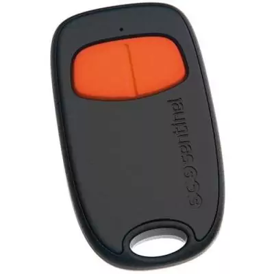 La tondeuse thermique autotractée PML53-225S de la marque SCHEPPACH est un outil puissant et efficace pour entretenir votre jard