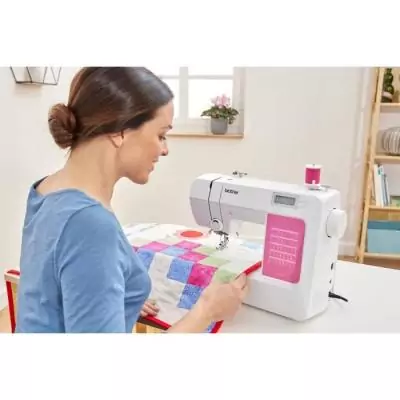 Machine à coudre électronique Brother CS120WTs - Vitesse 750 pts/mn