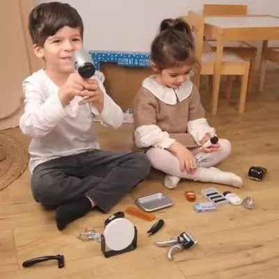 Set coiffeur pour enfants - CLEMENT CLEMENTINE - Tondeuse, sèche-cheveux, rasoirs