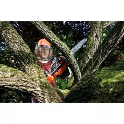Tronçonneuse sans fil BLACK+DECKER GKC1825LB-XJ 18V 25 cm - Performances optimales Tronçonneuse sans fil BLACK+DECKER GKC1825LB-XJ 18V 25 cm - Performances optimales