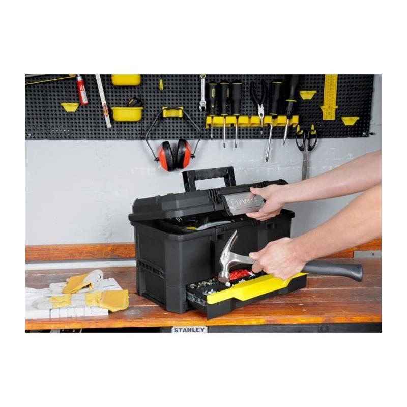 Boîte à outils Touch Latch en plastique STANLEY - Pratique et robuste