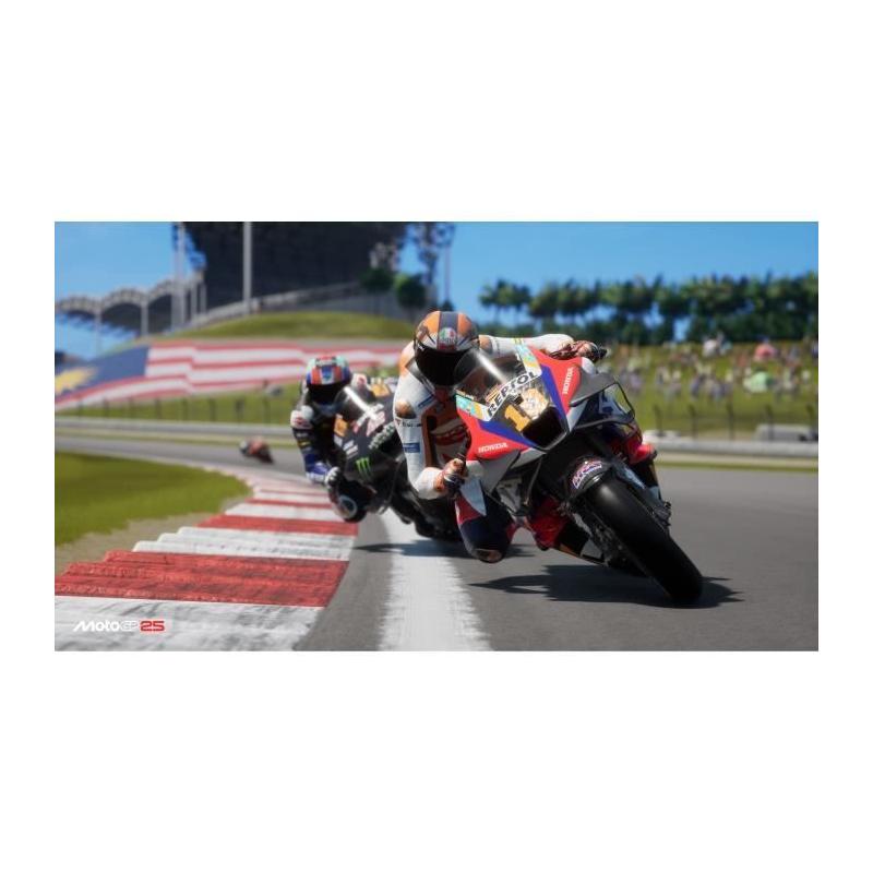 Découvrez MotoGP25 sur PS5 - Dimensions compactes