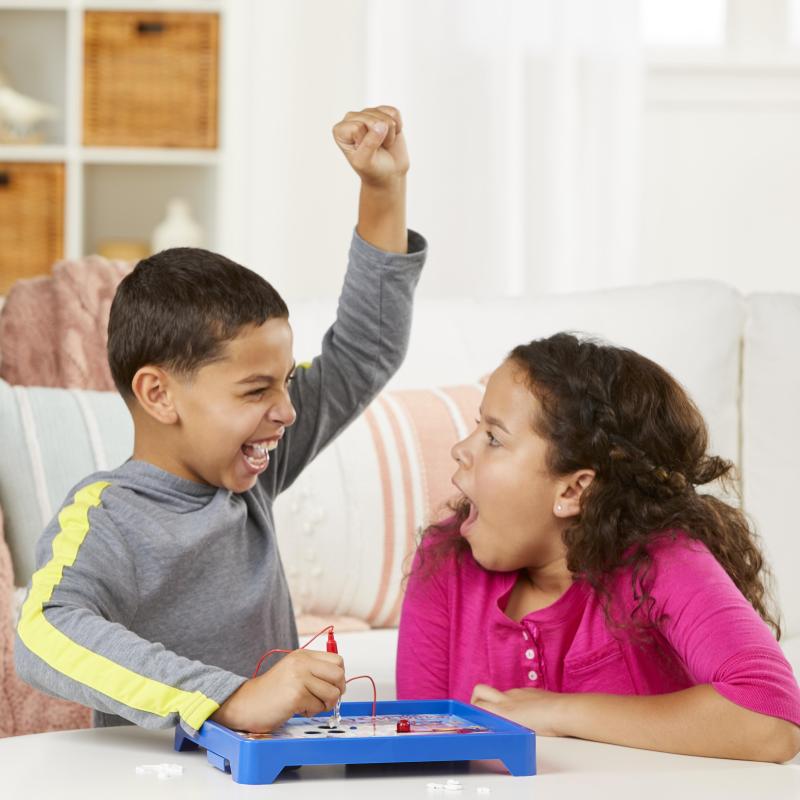 Hasbro Gaming OPERATION PAW PATROL