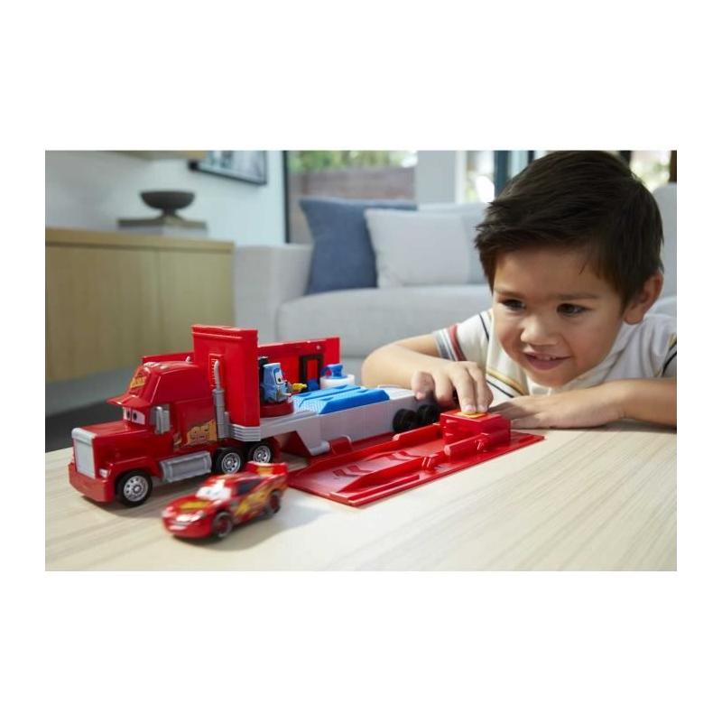 Coffret Mack Transformable : Petite Voiture Disney Pixar Cars