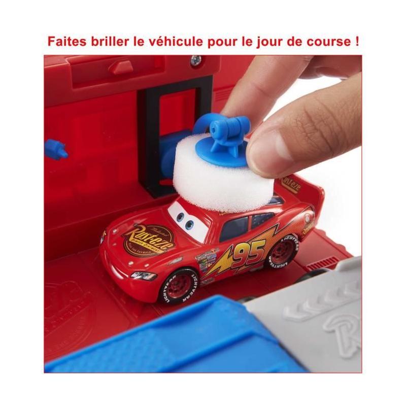 Coffret Mack Transformable : Petite Voiture Disney Pixar Cars